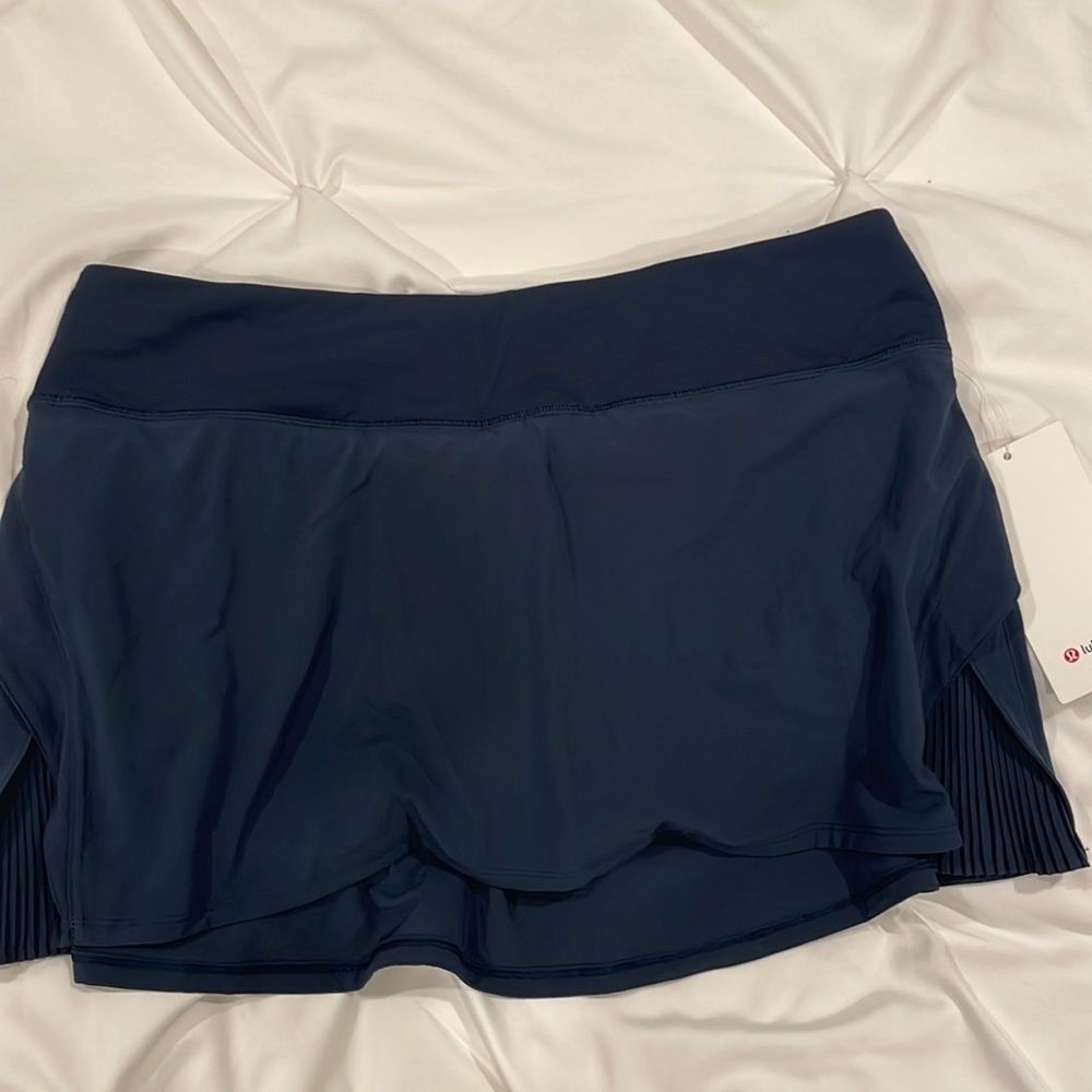 Lululemon play off the pleats skirt NWT